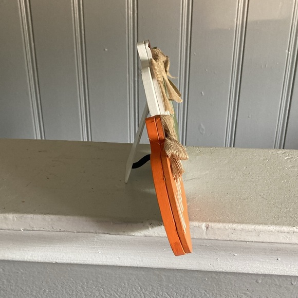 NWT- Welcome To Our Patch- Triple Wooden Pumpkin Sign w/ Easel Stand - Picture 10 of 17